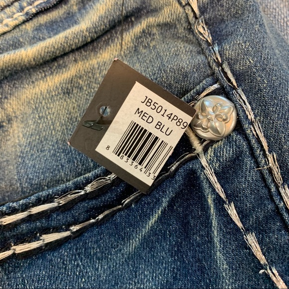 Miss Me Boyfriend Capri Med Blue JB5024P89 NWT Size 26 - Picture 15 of 16